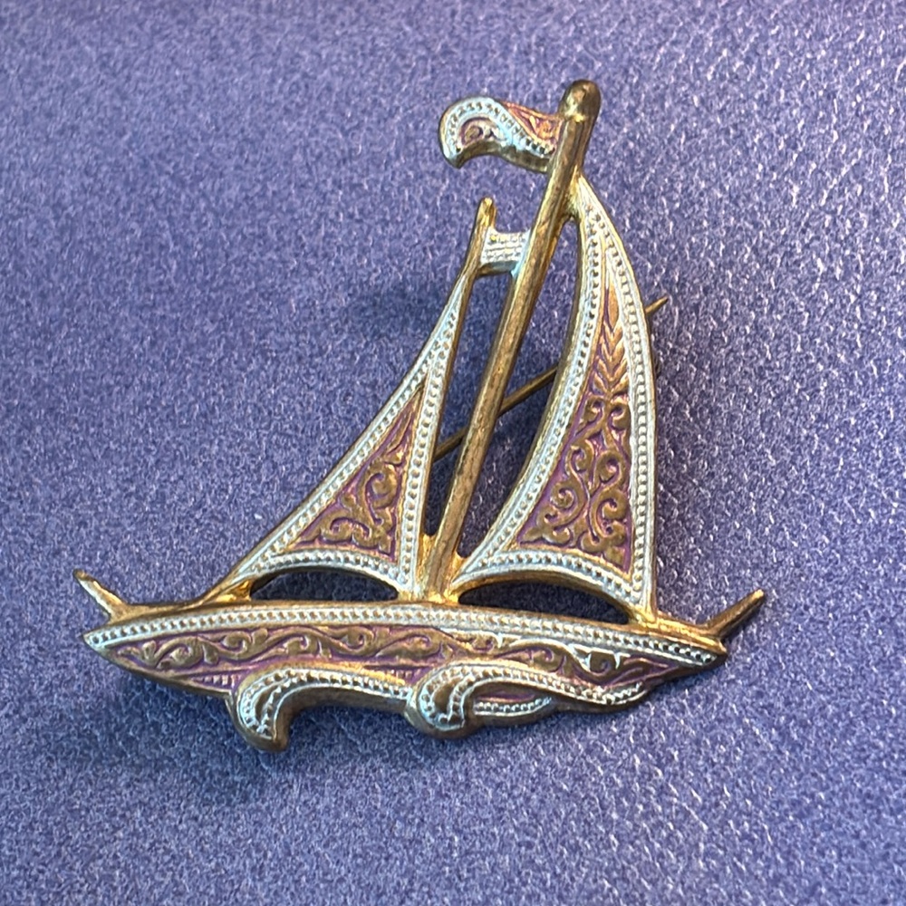 Beautiful vintage ship pin made in Spain!!